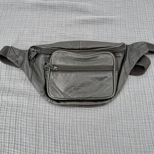 Stone Mountain Black Leather Fanny Pack Belt Bag Vintage 90s Waist Bag Travel